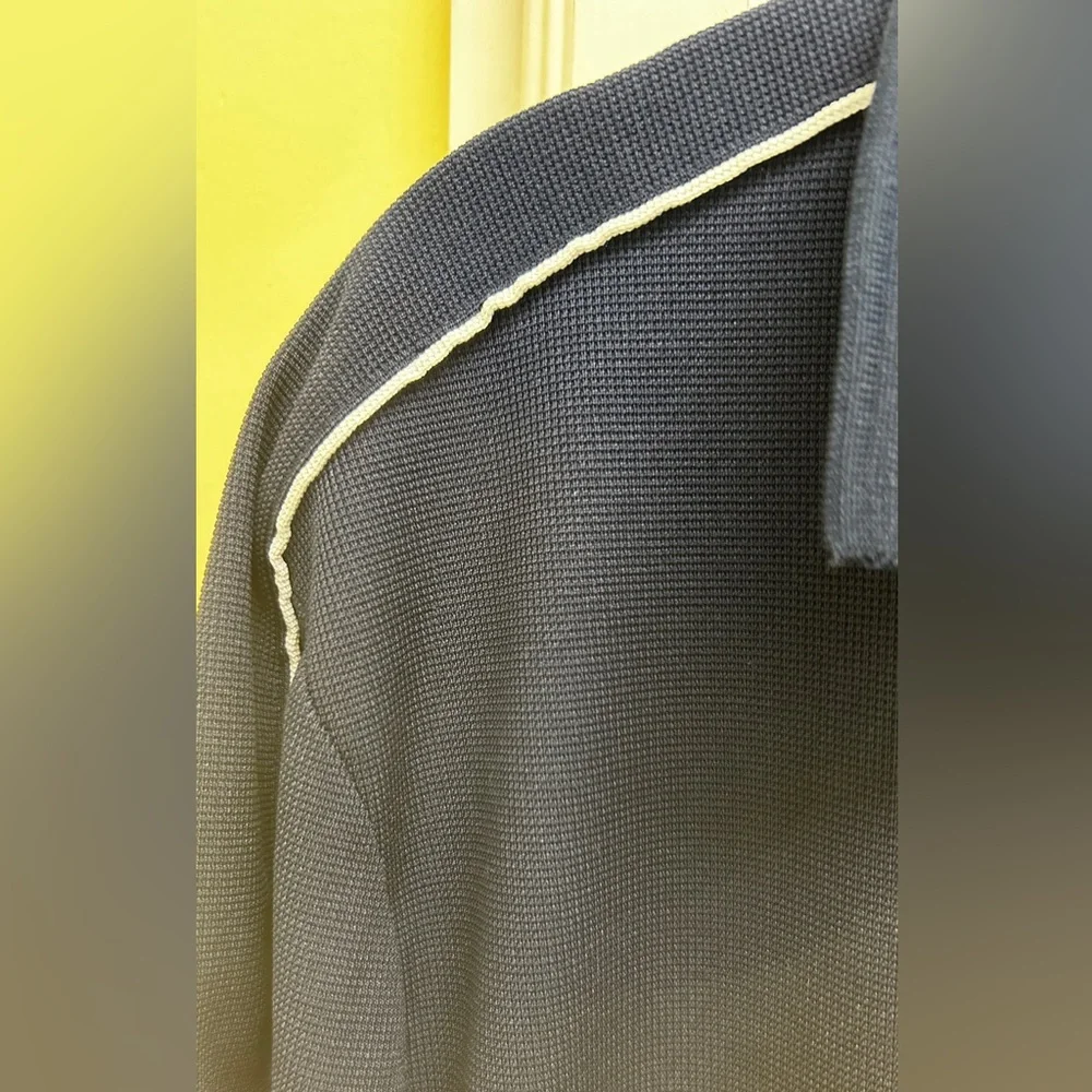 🎉Host Pick🎉 Nautica Men’s Navy Polo with White Trim Medium/Slim Fit - Picture 5 of 7